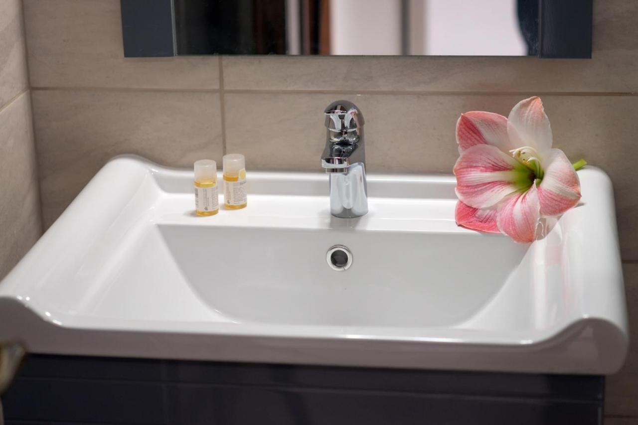 روذا Eleni Apartments المظهر الخارجي الصورة